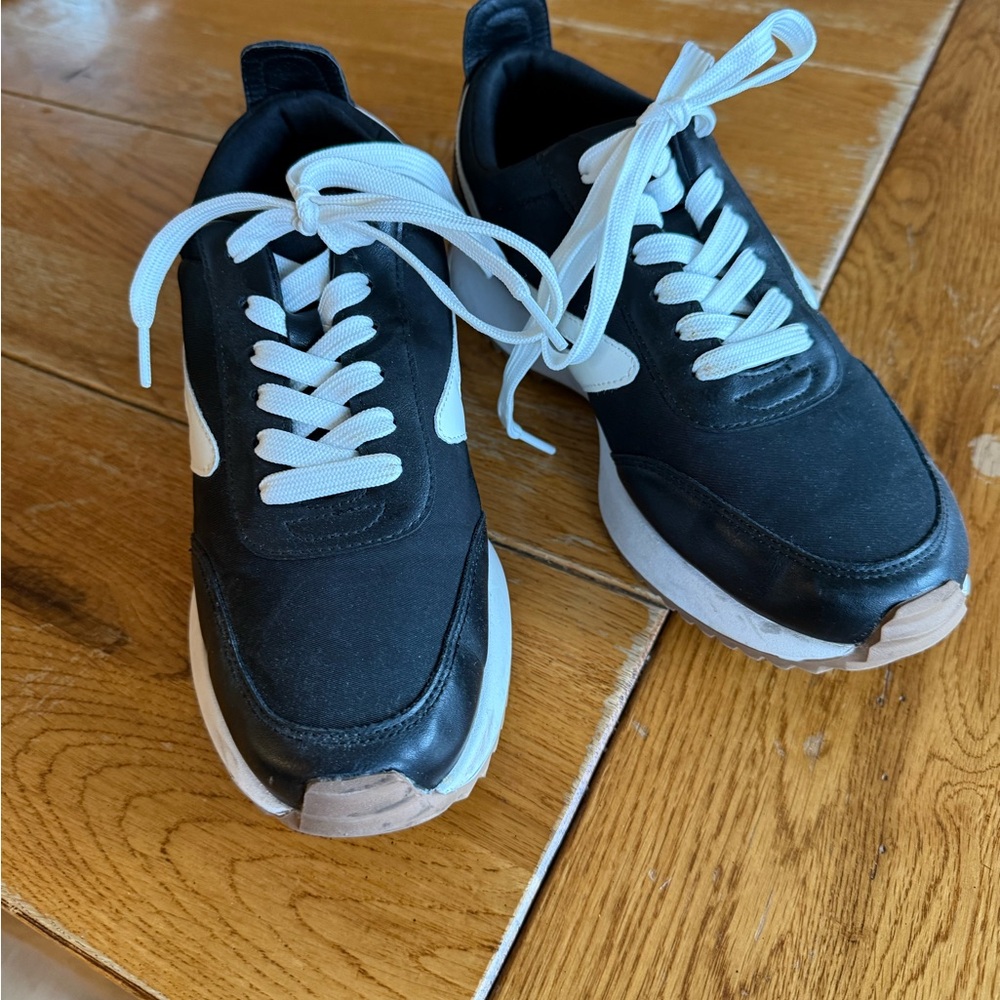 Black and White Men's Sneakers